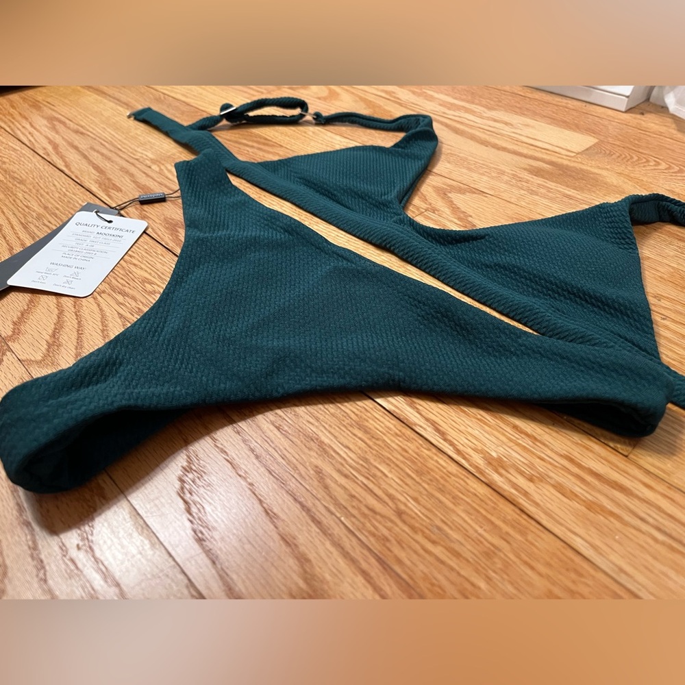 NWT - Emerald Green 2-Piece Padded Bikini Brazilian Bottom (Size: 6-8) - Picture 3 of 13